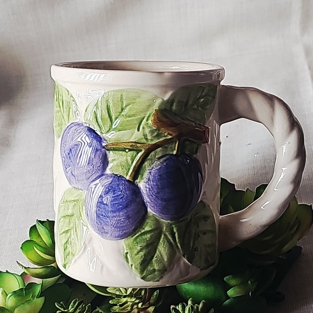 Fruit De Jour By Shafford 1987 Blueberry Embossed Design Ceramic Mug - Picture 2 of 7